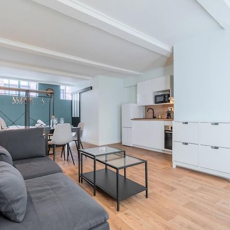 Vieux-Lille/Hypercentre: Lovely Equipped Studio ภายนอก รูปภาพ