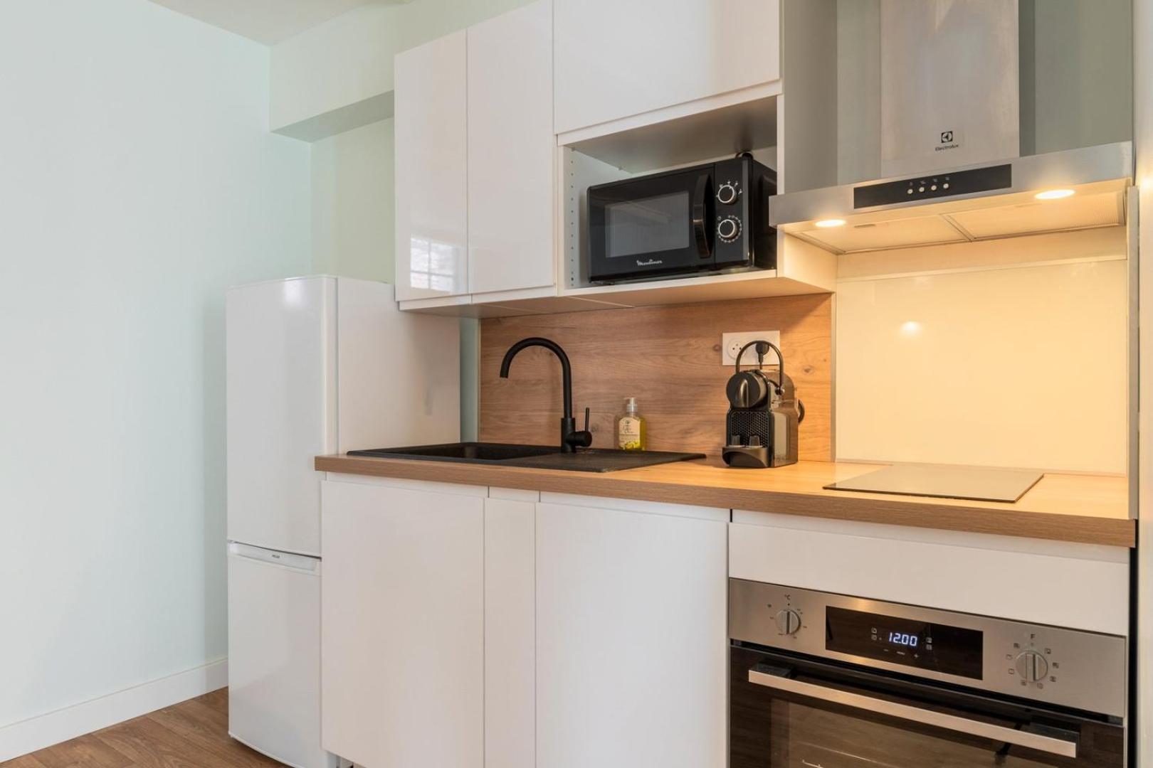Vieux-Lille/Hypercentre: Lovely Equipped Studio ภายนอก รูปภาพ